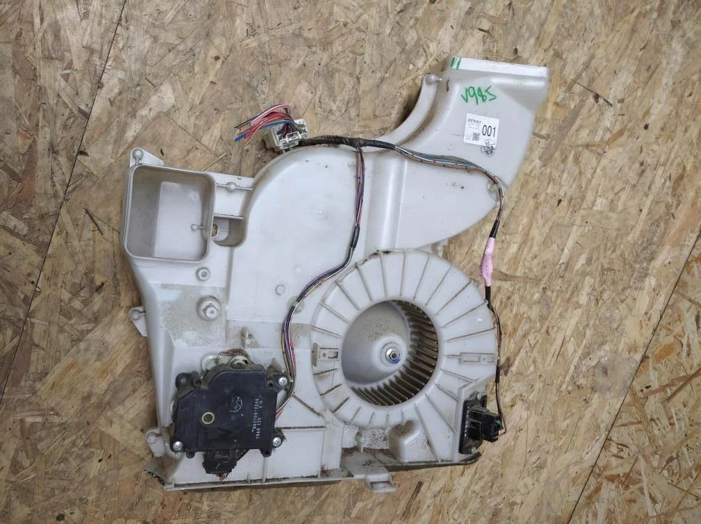 Б.у. печка MITSUBISHI PAJERO V98W MITSUBISHI PAJERO V98W