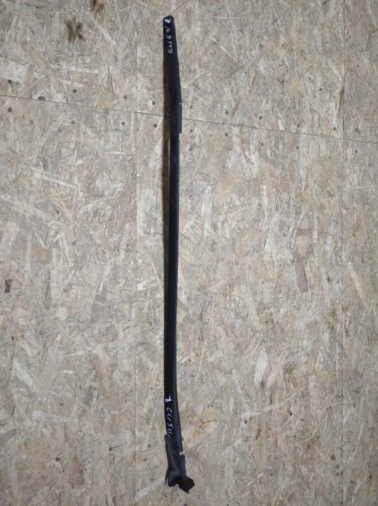 Б.у. молдинг лобового стекла MITSUBISHI AIRTREK CU4W MITSUBISHI AIRTREK CU4W