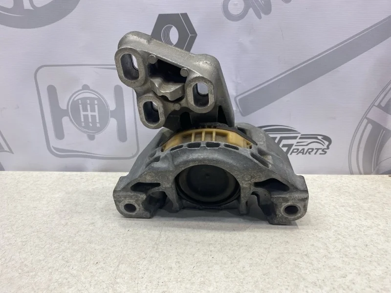 Подушка акпп Mercedes-benz 2013 W246