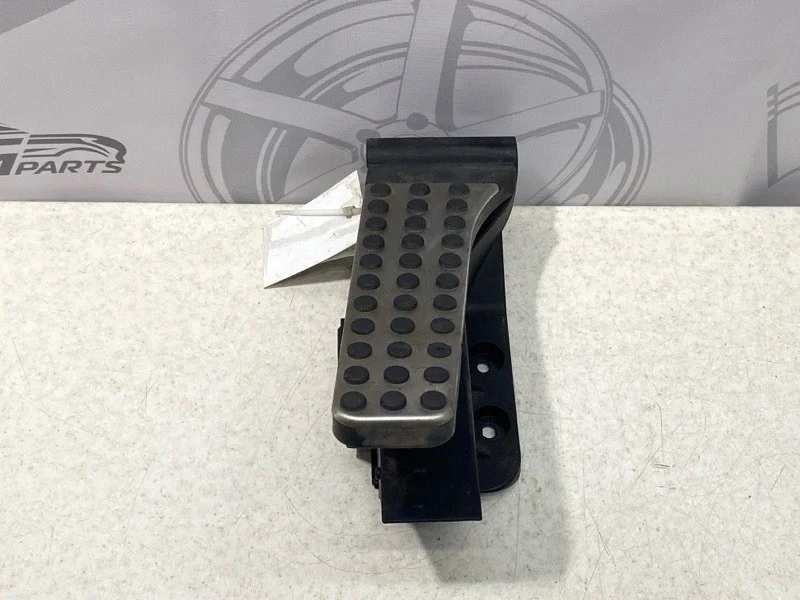 Педаль газа Mercedes-benz 2010 W204