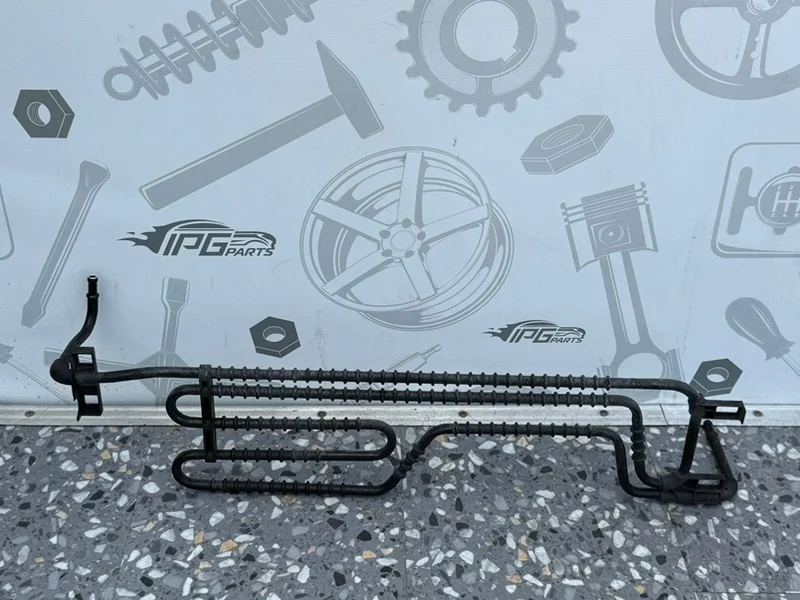 Радиатор гур Mercedes-benz 2010 W204