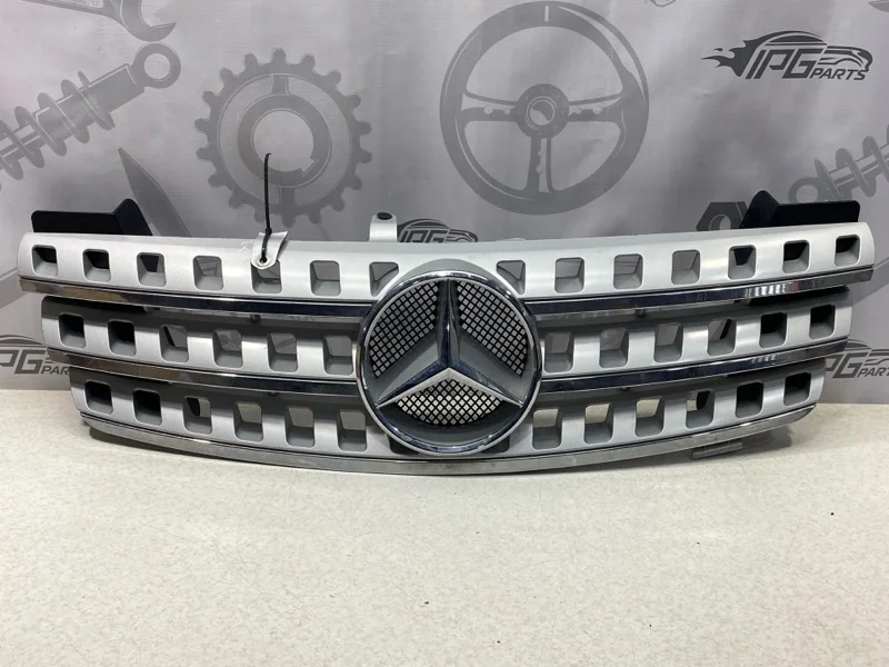Решетка радиатора Mercedes-benz ML 2007 W164