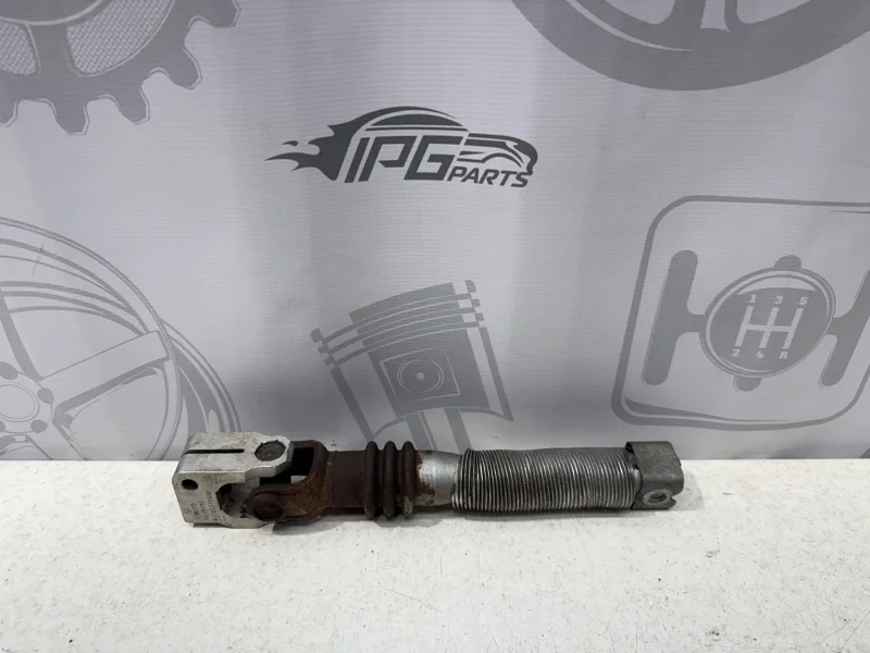 Рулевой кардан Mercedes-benz 2010 W204