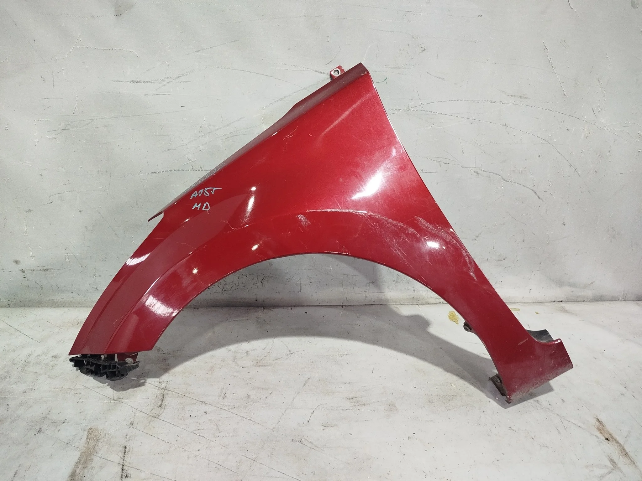 КРЫЛО HYUNDAI 663113X000 ПЕРЕД ЛЕВО красный DY565