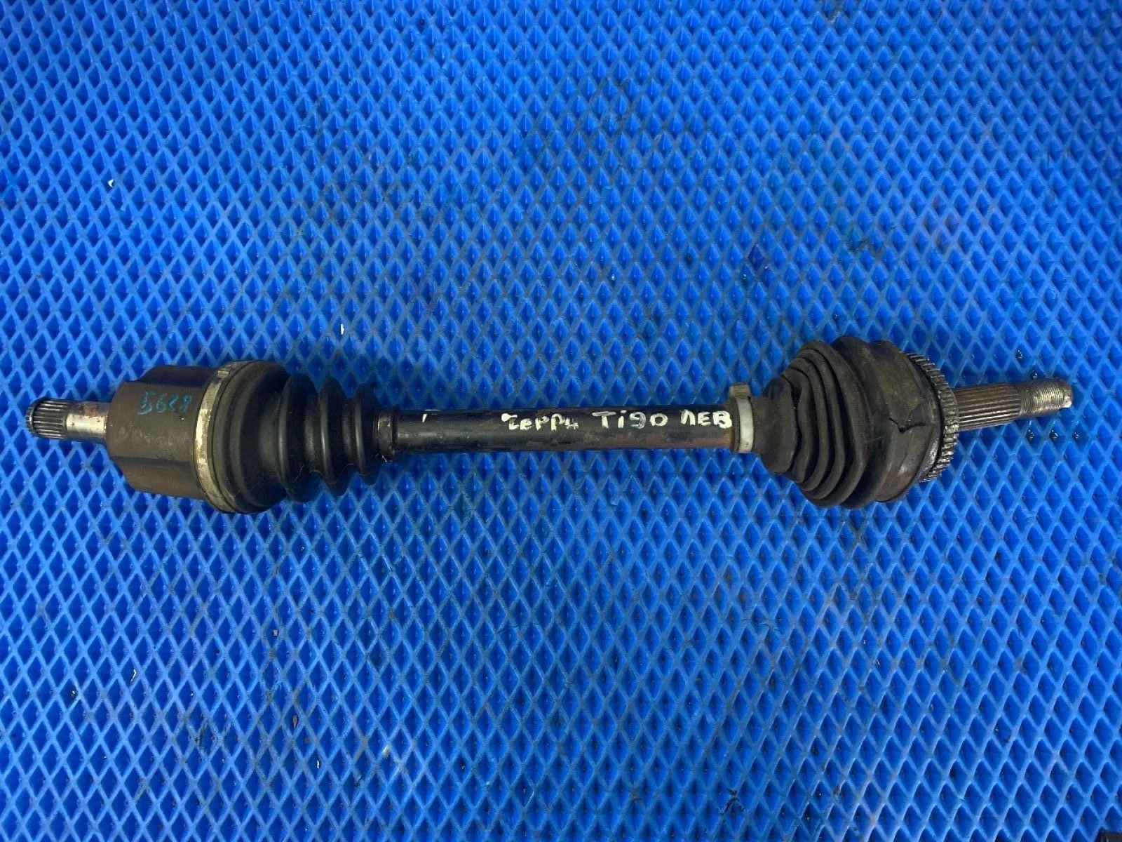 Привод передний левый Chery Tiggo (T11) T11 (2005—2013) Chery Tiggo (T11) T11 (2005—2013) T11 T11-2203010BC