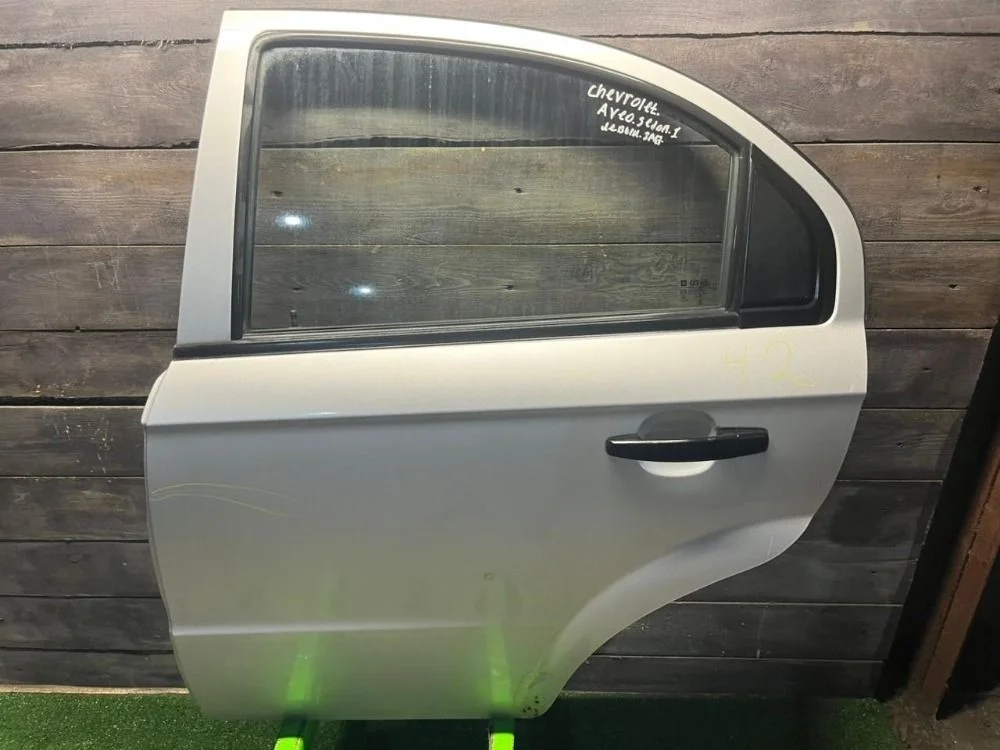Дверь задняя левая Chevrolet Aveo