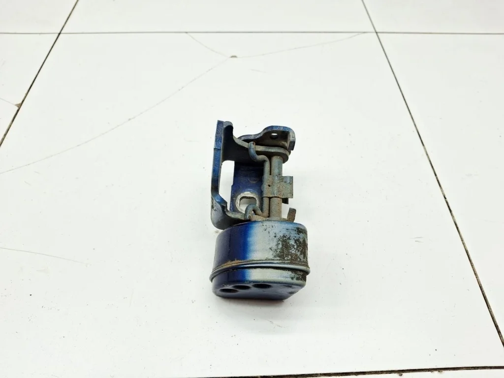 Петля двери передней левой верхняя Peugeot 207