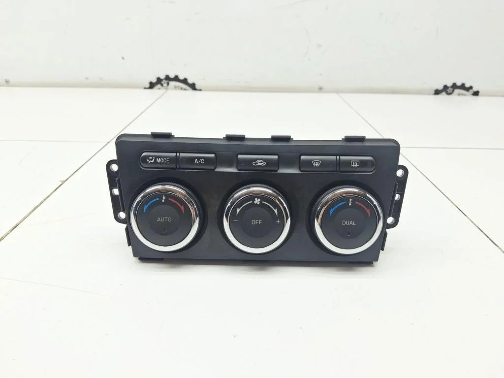 Блок управления климатической установкой Mazda 6 2009 GH