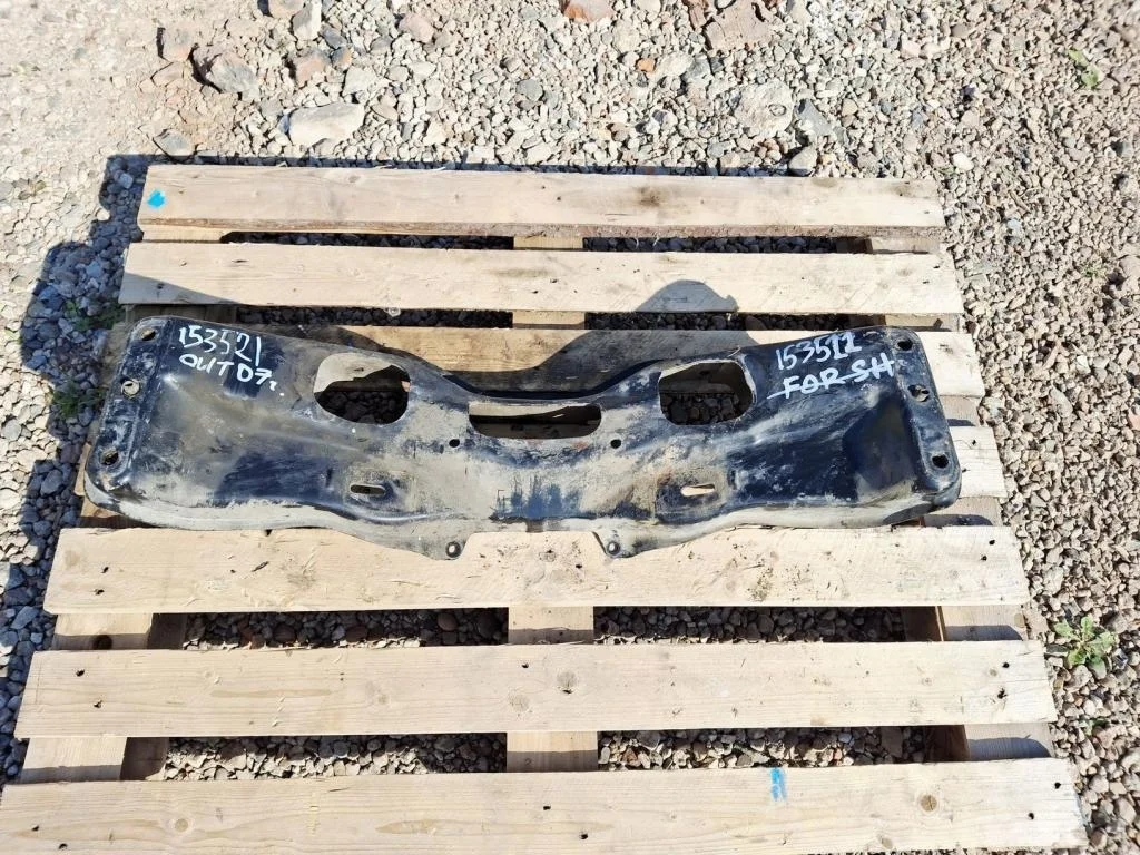 Подрамник Subaru Outback B13, BP