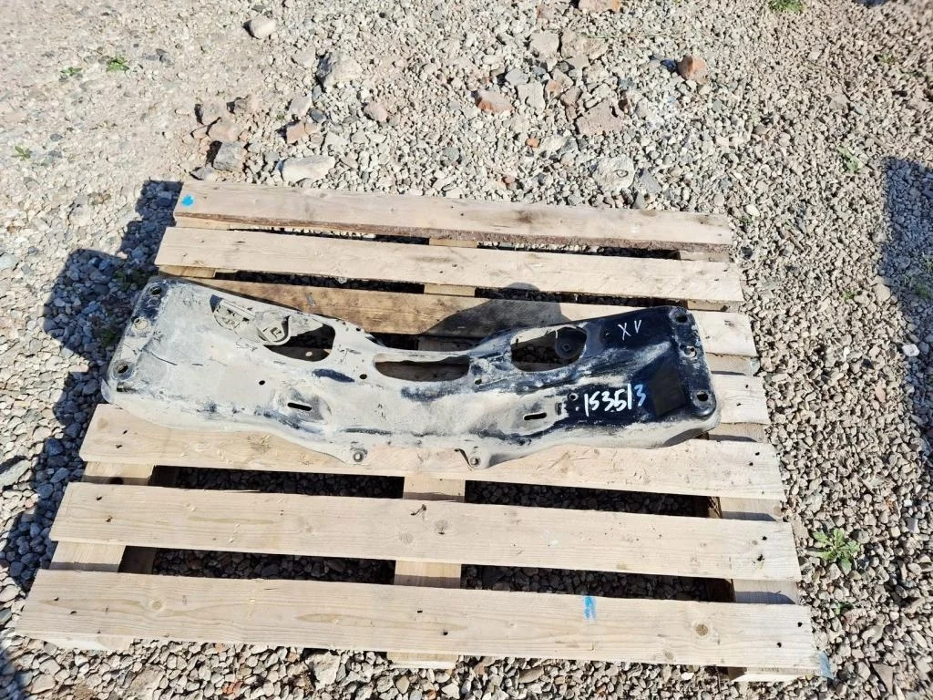 Подрамник Subaru XV GP