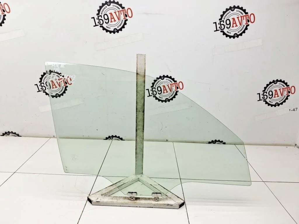 Стекло двери передней правой Subaru Forester S12, SH