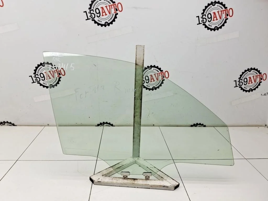 Стекло двери передней правой Subaru Forester S12, SH