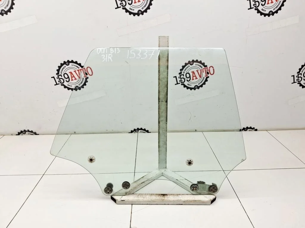 Стекло двери задней правой Subaru Outback B13, BP