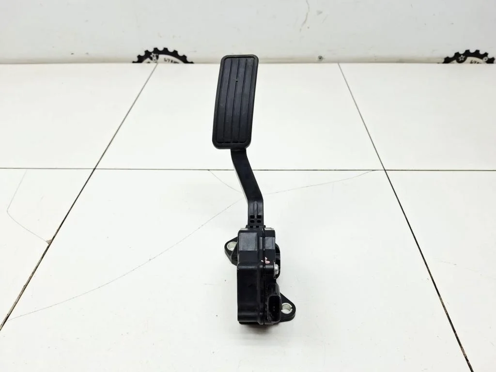 Педаль газа Subaru Legacy B13, BL, BP