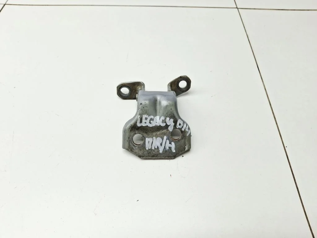 Петля двери передней Subaru Legacy B14, BM, BR