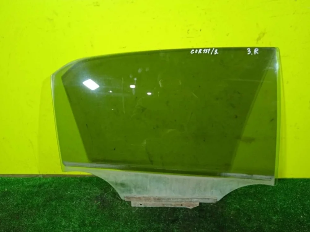 Стекло двери Toyota Corolla 2010 6811312770 150 1ZRFE, заднее правое