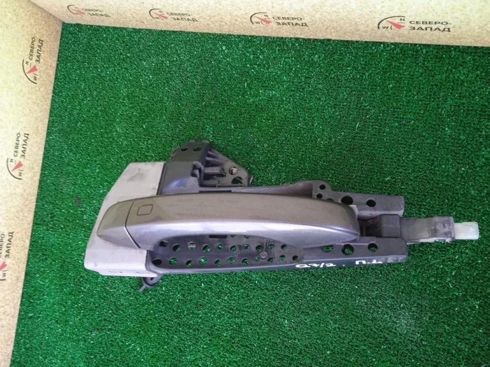 Ручка двери Audi Q7 2016 4H0837205 4M CREC, передняя левая