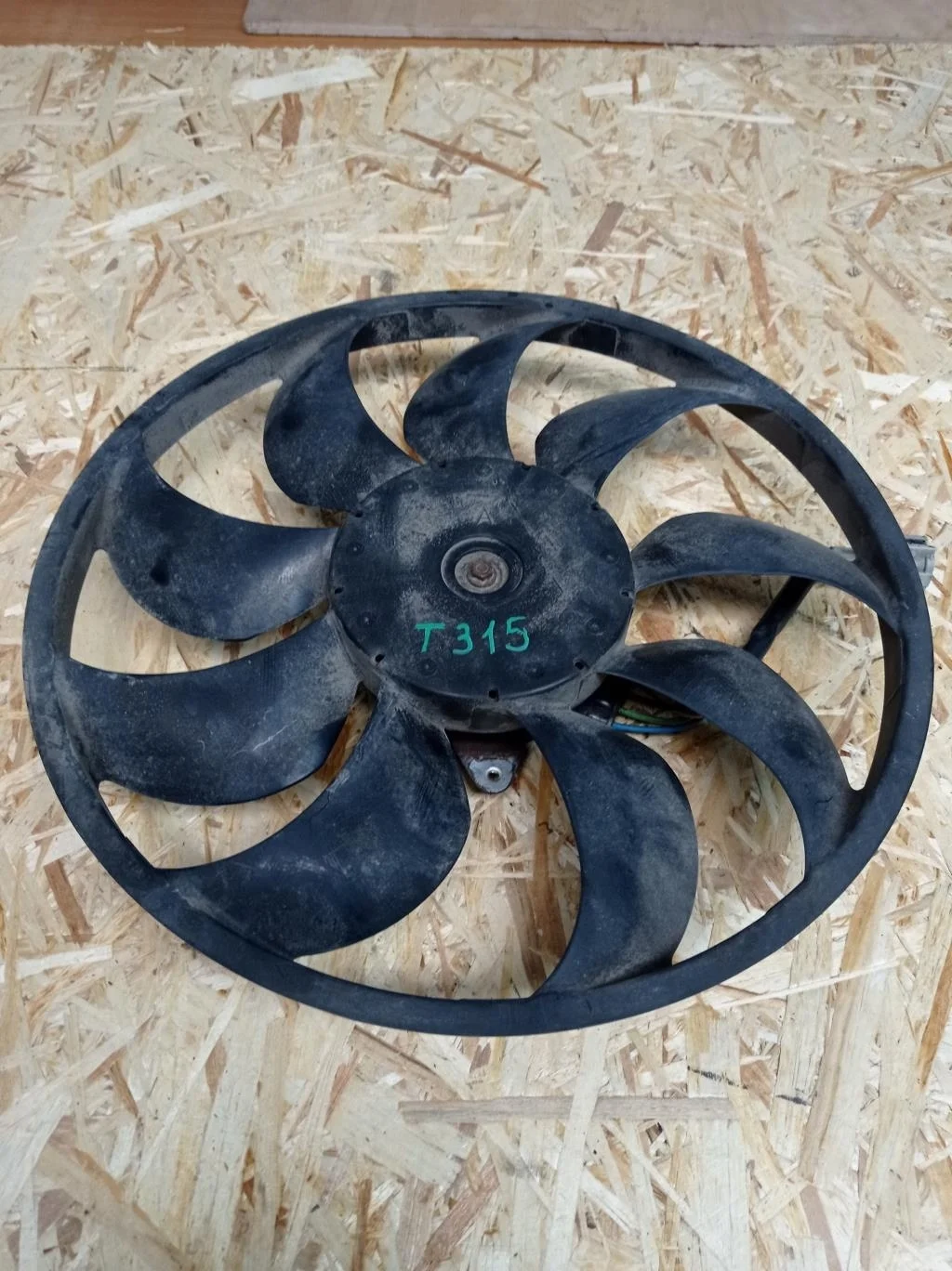 Б.у. вентилятор NISSAN X-TRAIL T31 NISSAN X-TRAIL T31