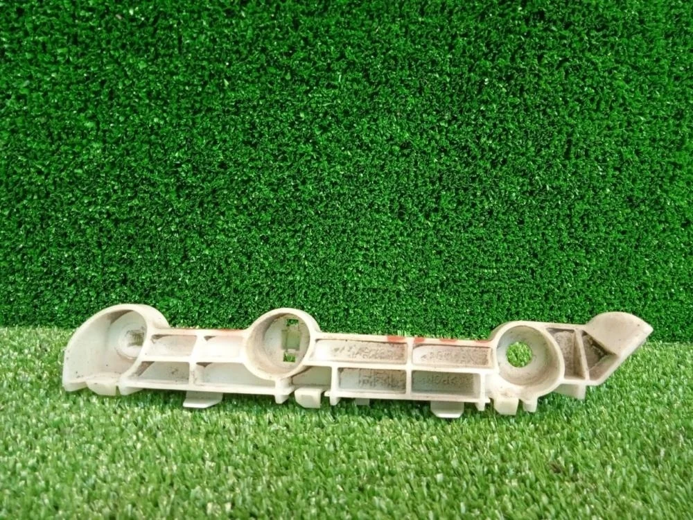 Кронштейн бампера Mitsubishi Outlander 2012 6400F879 GF 4B11, передний левый