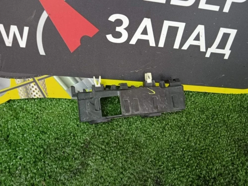 Кронштейн бампера Hyundai Tucson 2018 86578D7000 TL G4FJ, передний правый