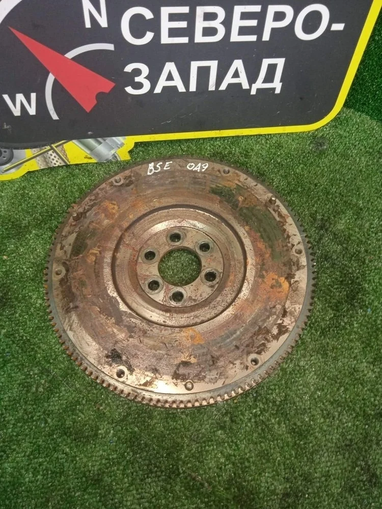 Маховик МКПП Skoda Octavia 2008 036105269D A5 BSE