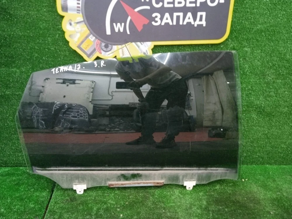 Стекло двери Nissan Teana 2011 82300JN90B J32 QR25DE, заднее правое