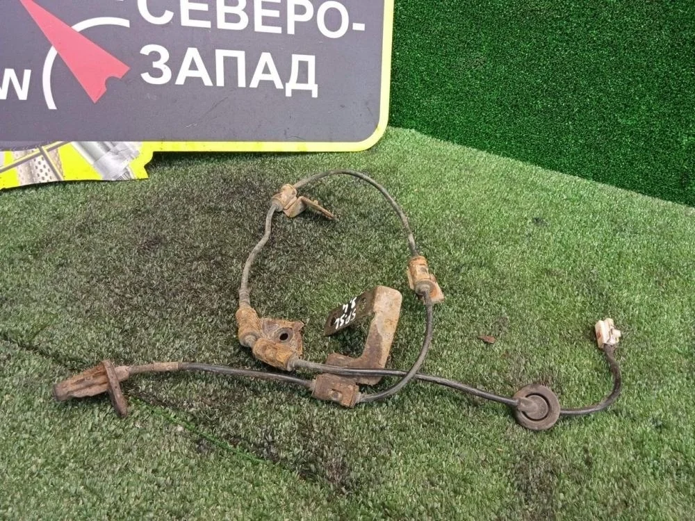 Датчик ABS Kia Sportage 2011 956802Y500 SL G4KD, задний левый