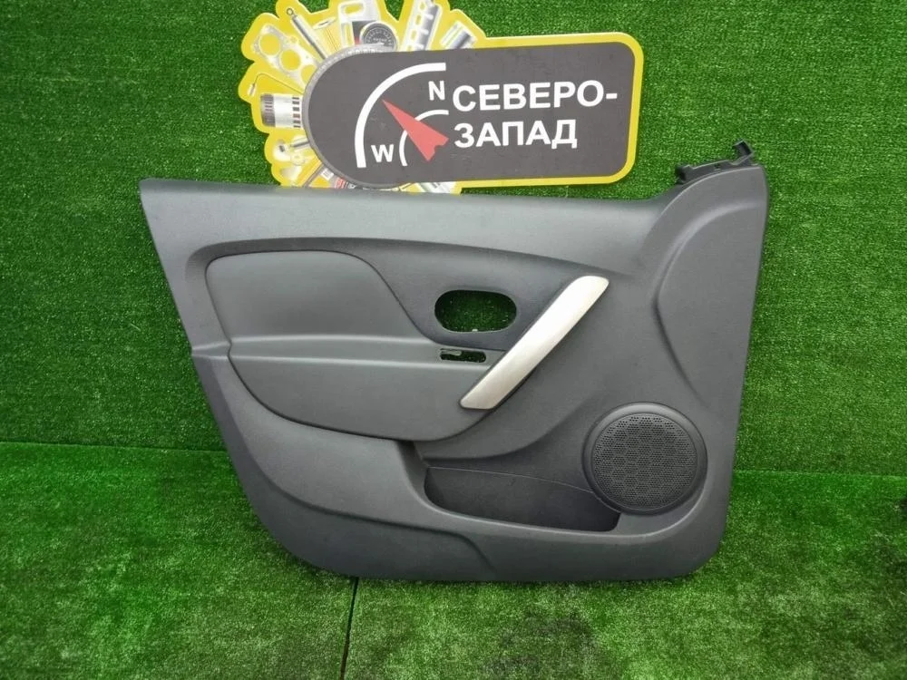 Обшивка двери Renault Logan 2021 809017481R L52 K7M812, передняя левая