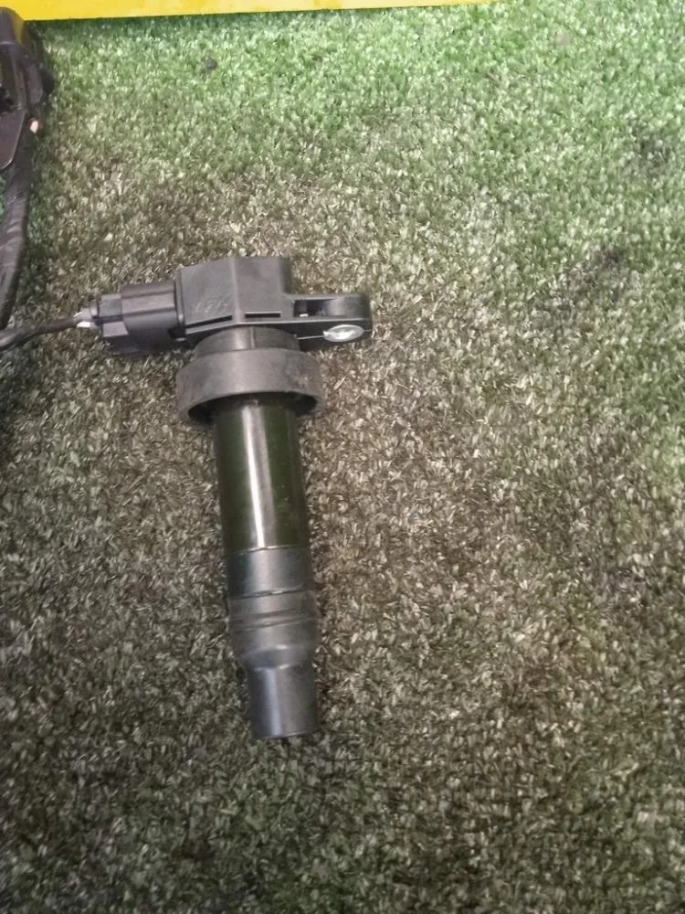 Катушка зажигания Hyundai Solaris 2012 273012B010 RB G4FA