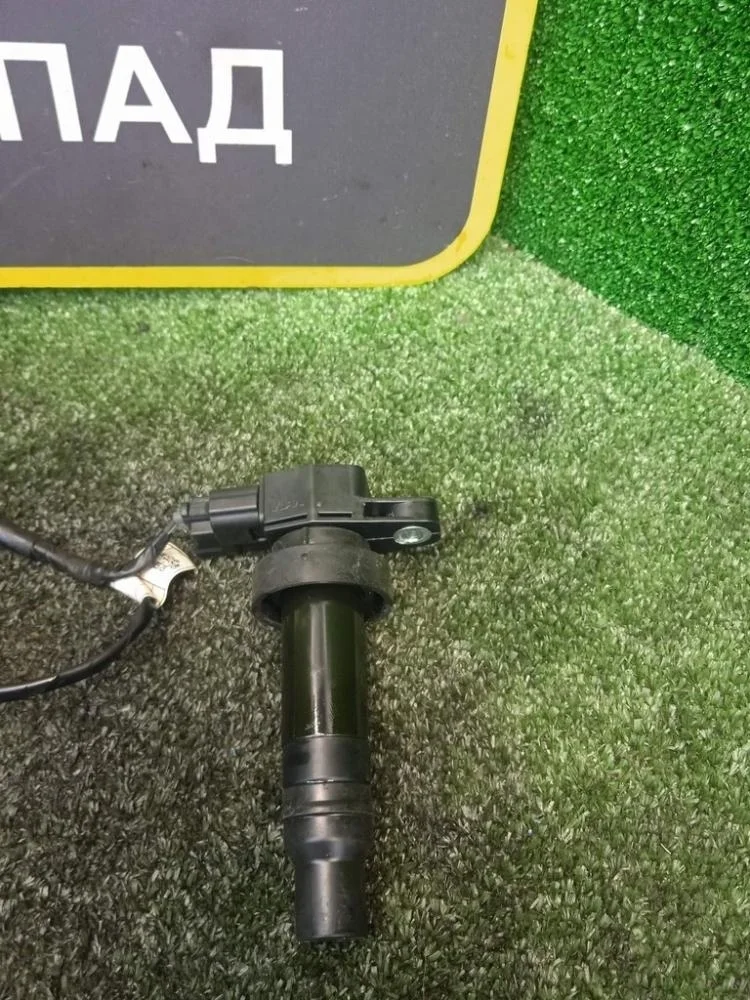 Катушка зажигания Hyundai Solaris 2012 273012B010 RB G4FA