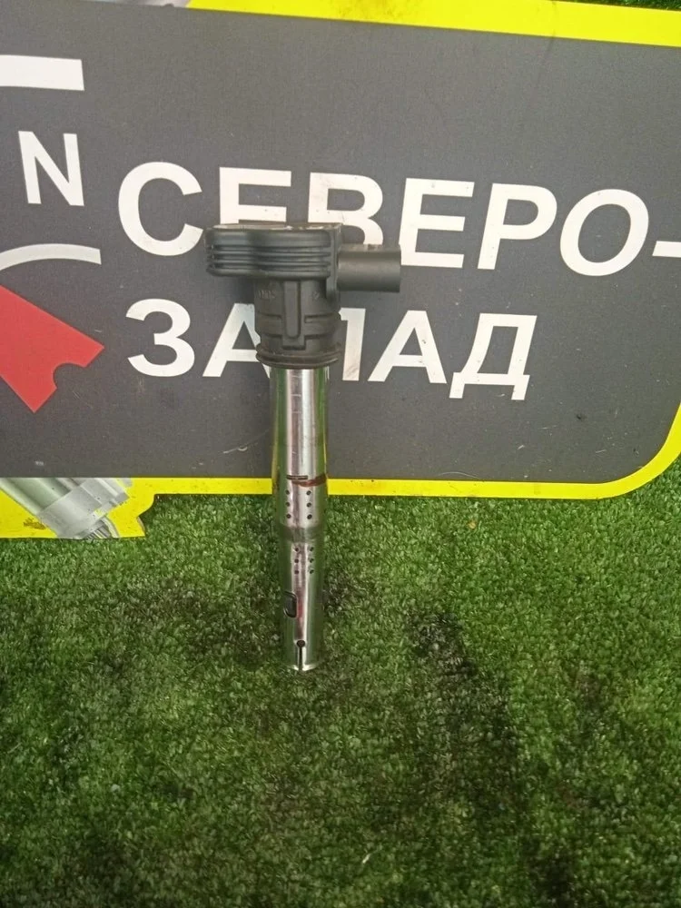 Катушка зажигания Audi Q5 2013 07K905715 8R CDN