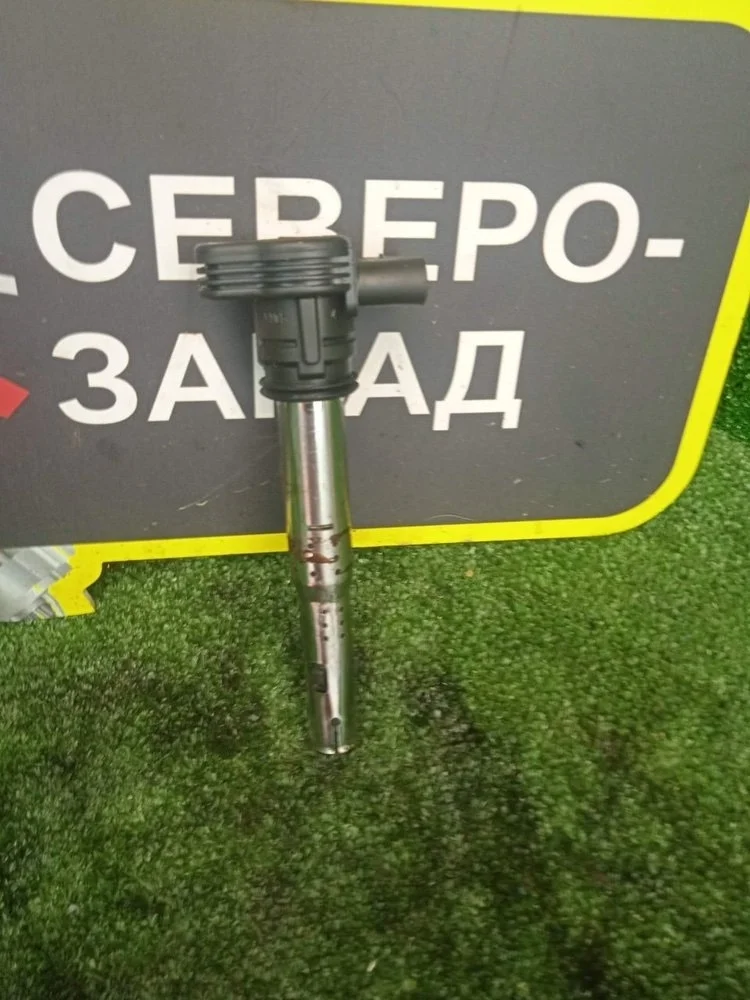 Катушка зажигания Audi Q5 2013 07K905715 8R CDN