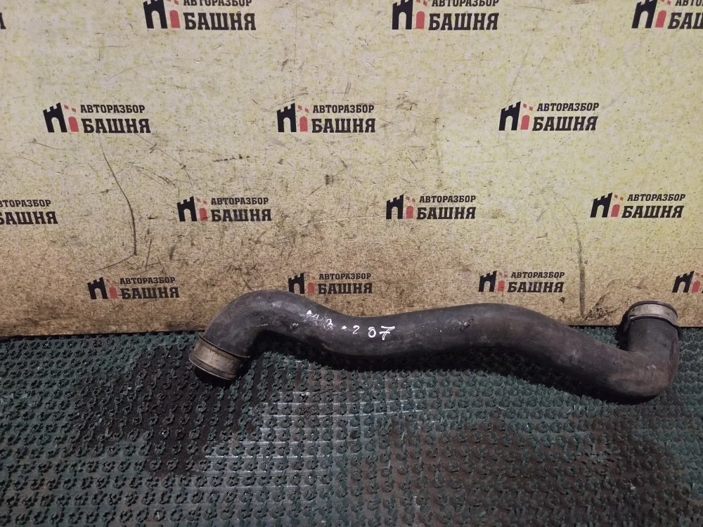 Патрубок интеркулера Mercedes E-Class A2045282682 W207, правый