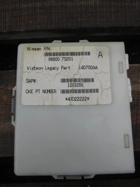 Блок управления Infiniti QX56 988007S201 JA60