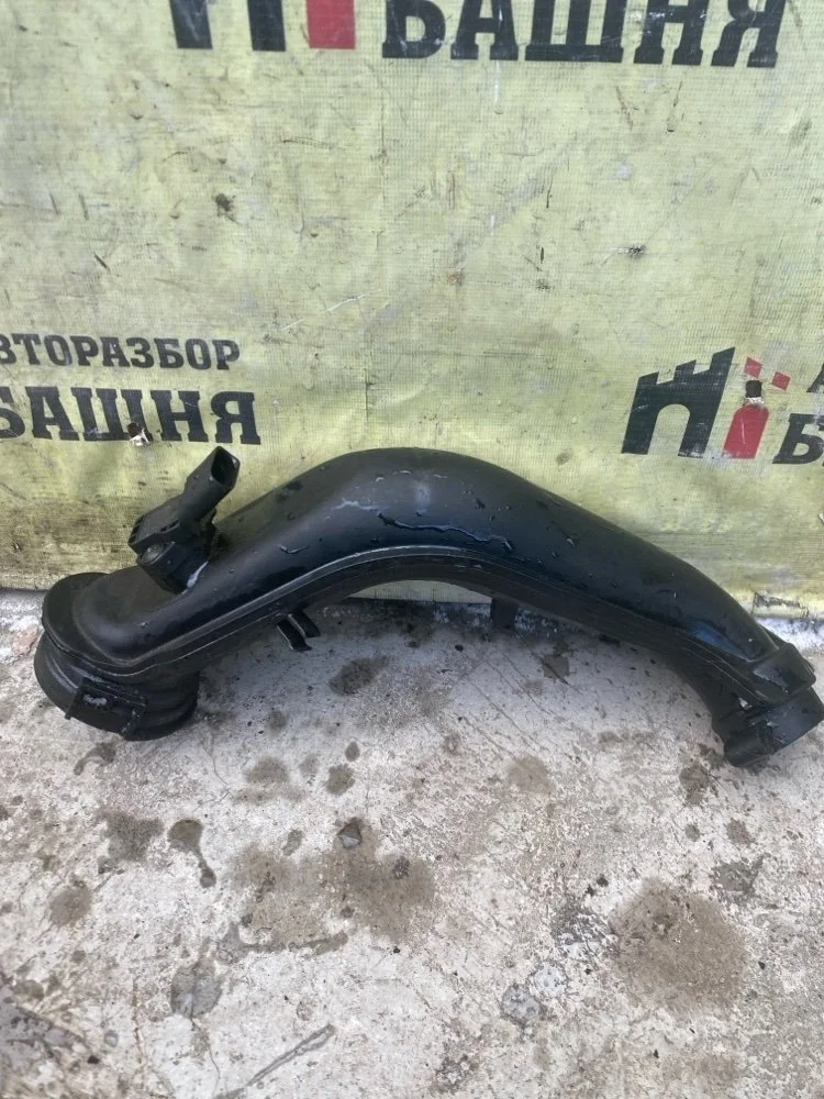 Патрубок турбины Skoda Rapid 2014 03C145673N CAXA