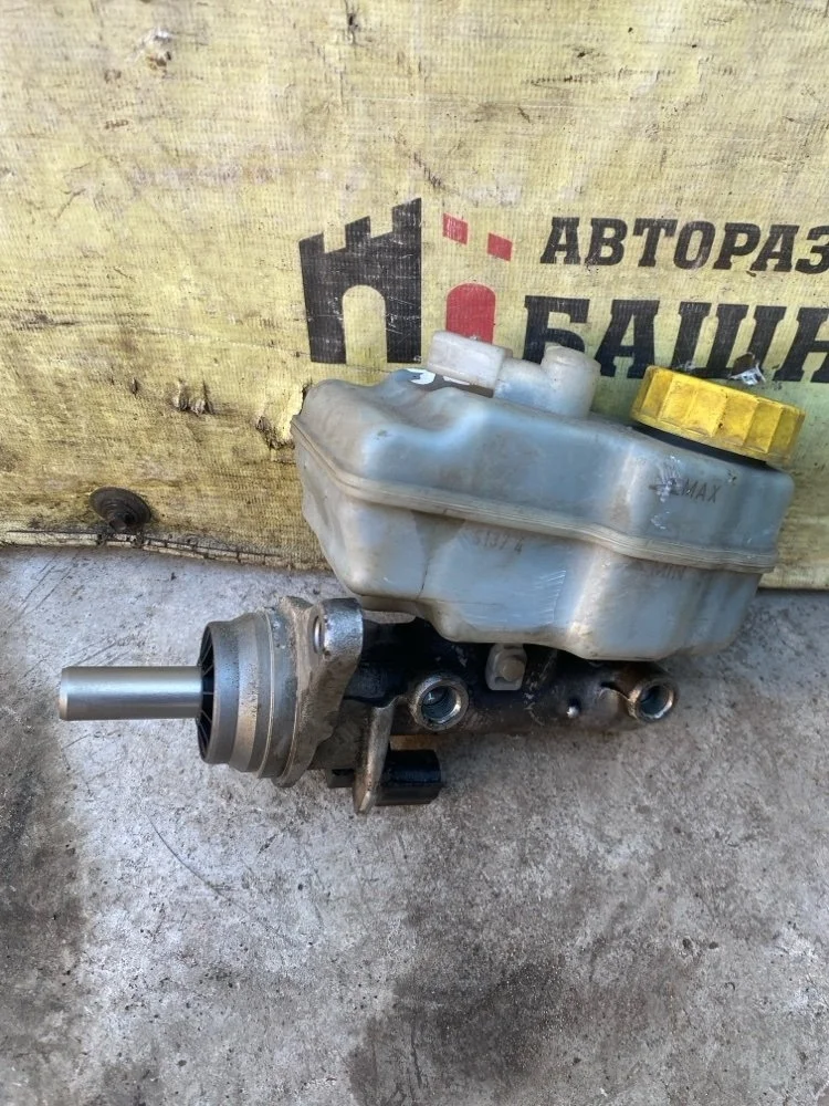 Главный тормозной цилиндр Skoda Rapid 2014 6R1611019D CAXA