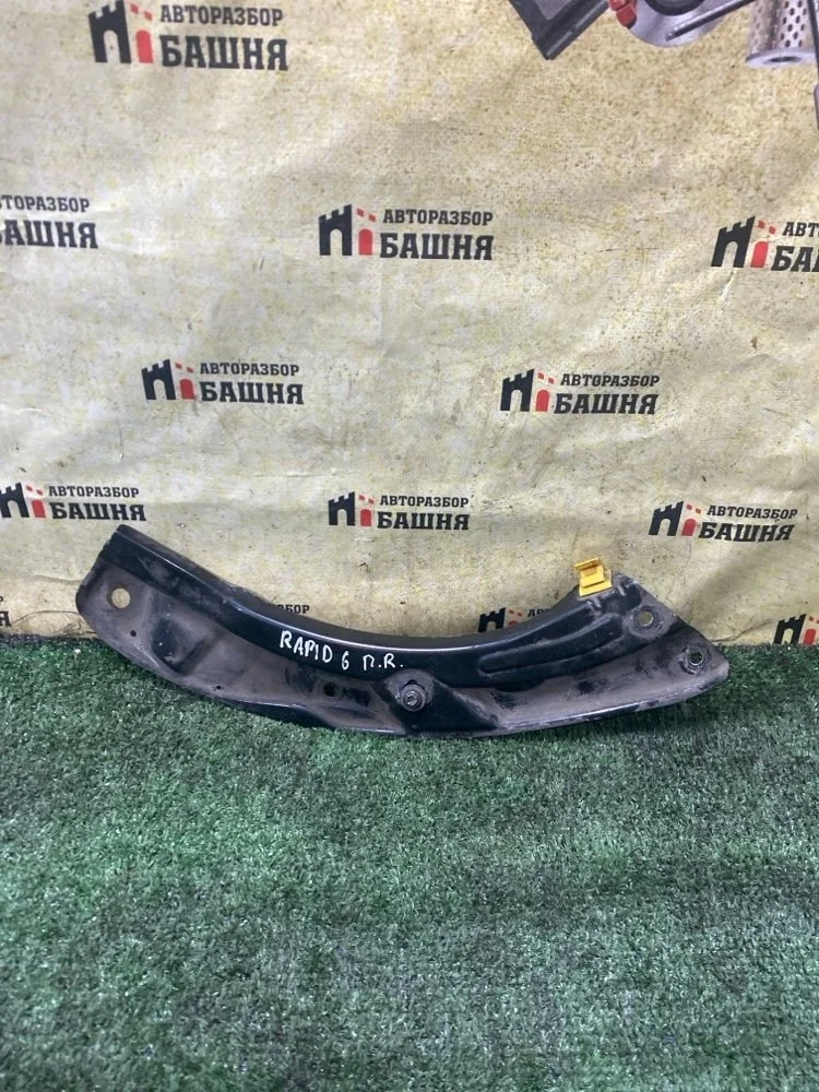 Крепление фары Skoda Rapid 2014 5JA805932A CAXA, правое