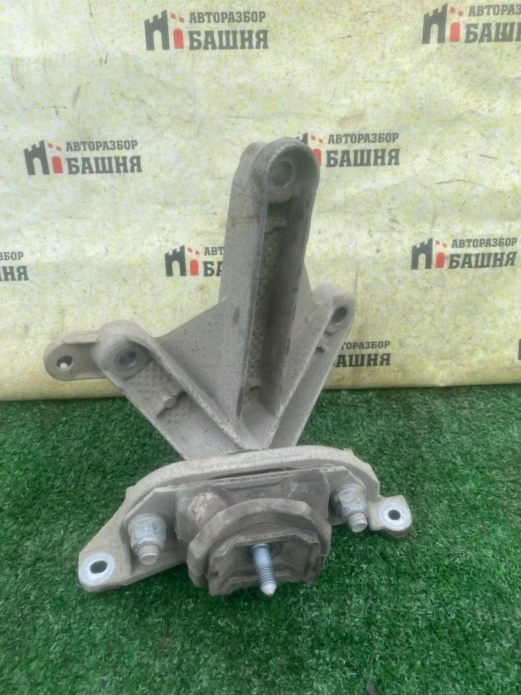 Подушка двигателя Nissan Almera 2014 11220JD000 G15 K4M, левая