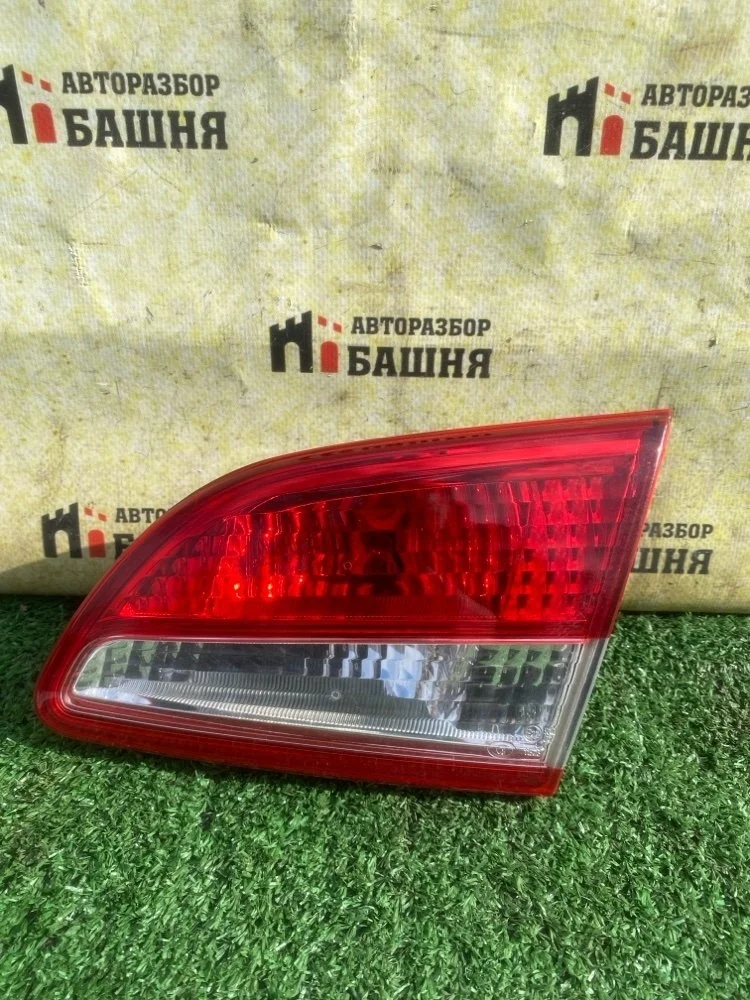 Фонарь внутренний Nissan Almera 2014 265504AA1A G15 K4M, правый