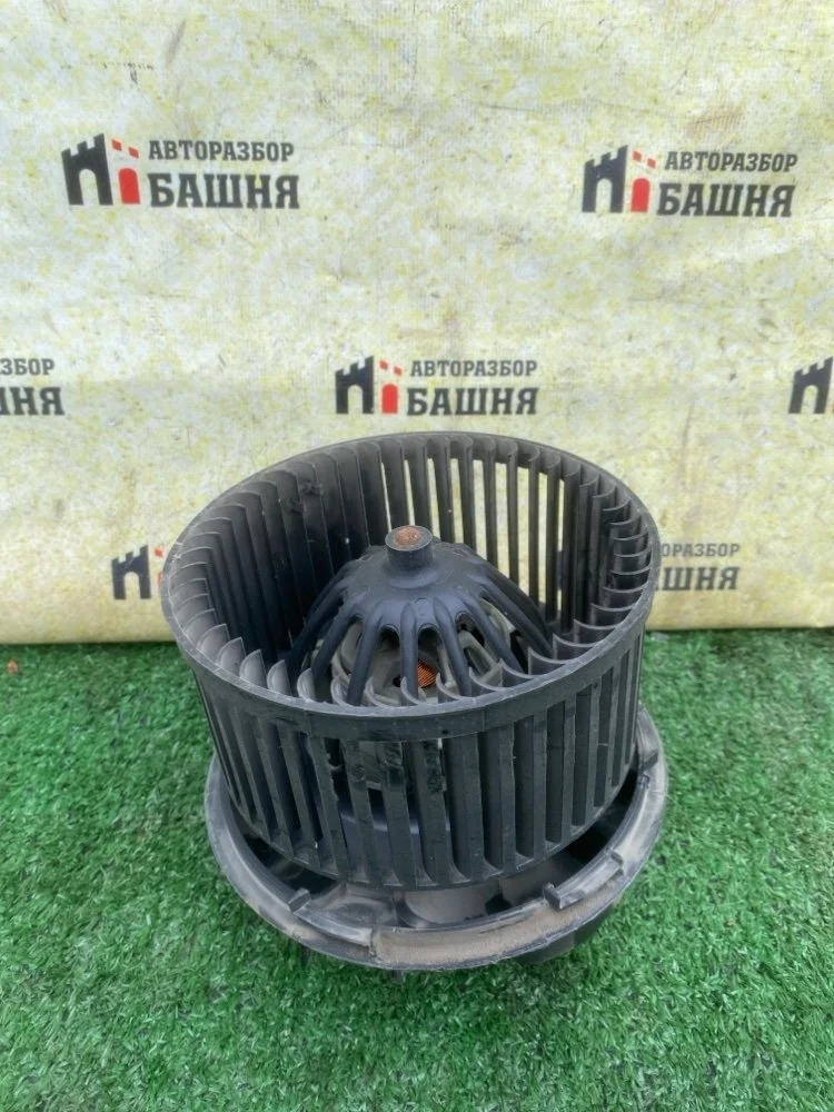 Моторчик печки Nissan Almera 2014 2712000Q1F G15 K4M