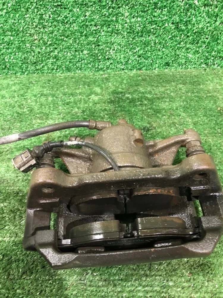 Суппорт Skoda Octavia 2013 8V0615123 A7 CJZA, передний левый