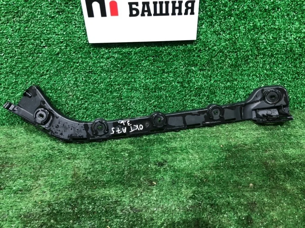 Кронштейн бампера Skoda Octavia 2013 5E5807393 A7 CJZA, задний левый