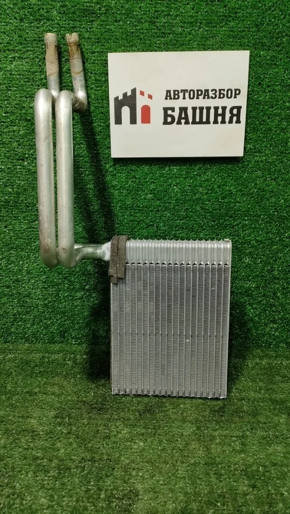 Радиатор печки Ford Kuga 2015 5166610 JQMB