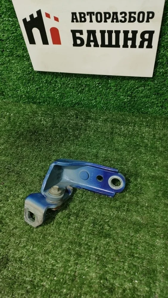 Петля двери Ford Kuga 2015 5243836 JQMB, передняя левая