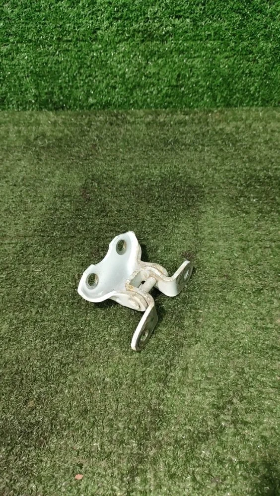 Петля двери Toyota Camry 2012 6873012120 50 2ARFE, передняя правая