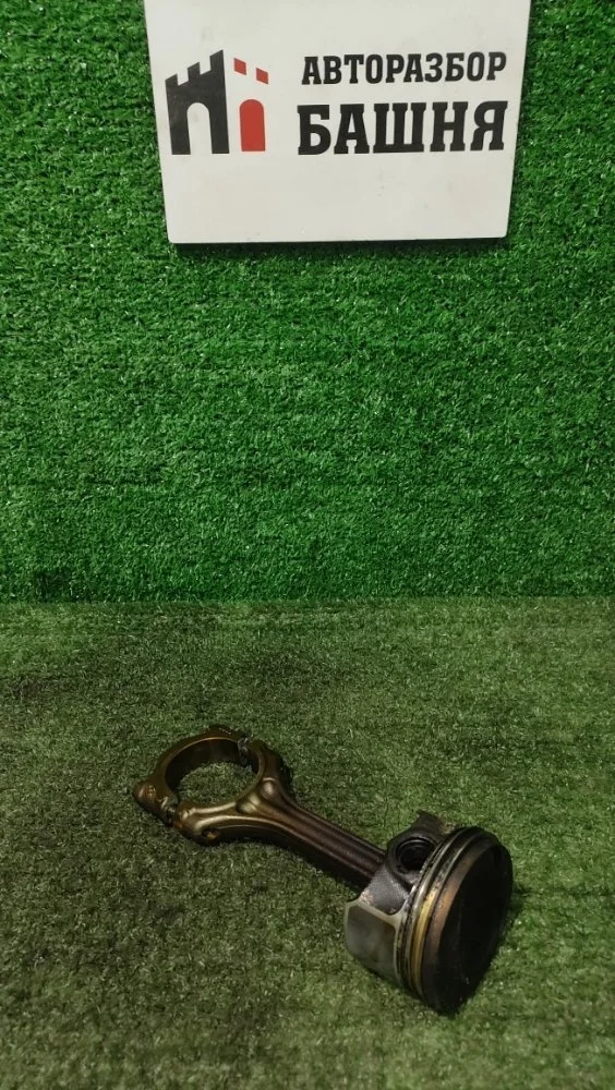 Поршень с шатуном Skoda Rapid 2015 03C198401D CAXA