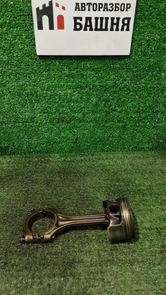 Поршень с шатуном Skoda Rapid 2015 03C198401D CAXA