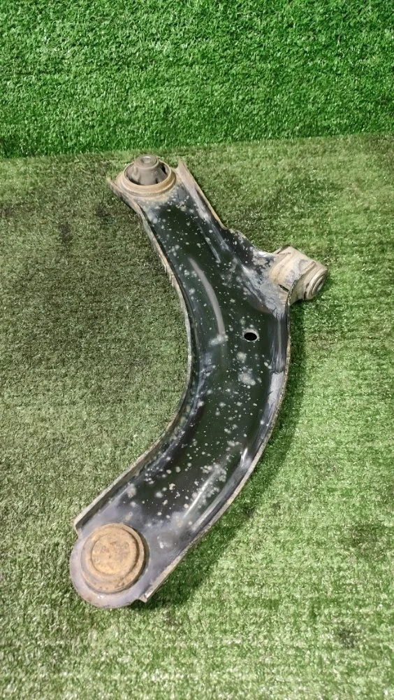 Рычаг Nissan Tiida 2010 54501EL000 C11 HR16DE, передний левый