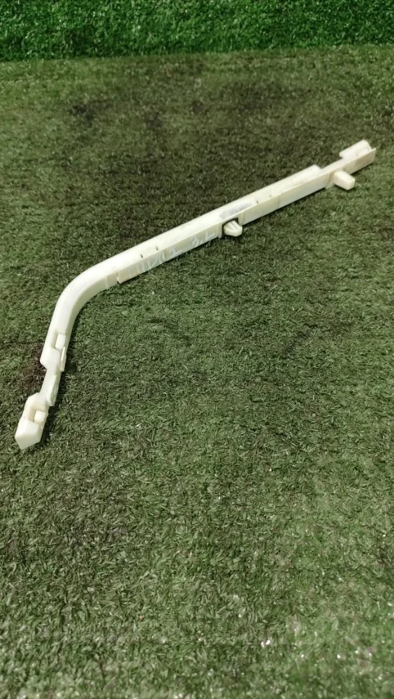 Кронштейн бампера Nissan Tiida 2010 85227EM40A C11 HR16DE, задний левый