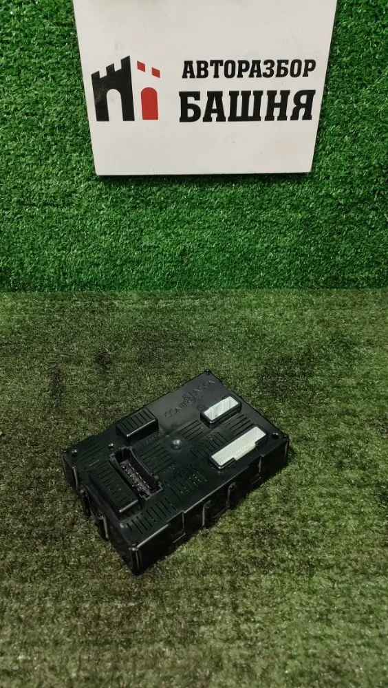 Блок комфорта Nissan Tiida 2010 284B2EM01E C11 HR16DE